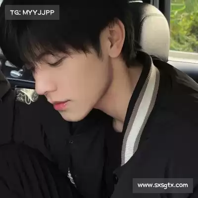 包奕和